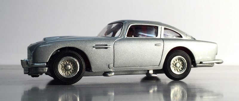 Illustration for article titled Martin, Aston Martin by Corgi